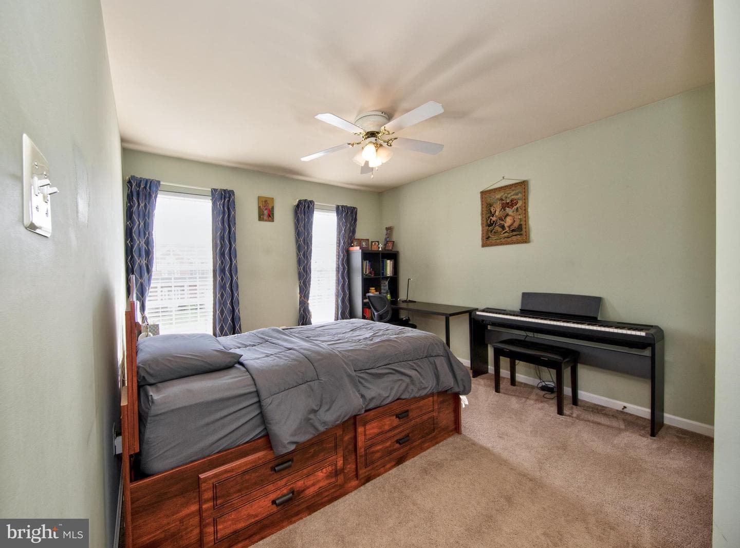 588 Felix Court photo 25