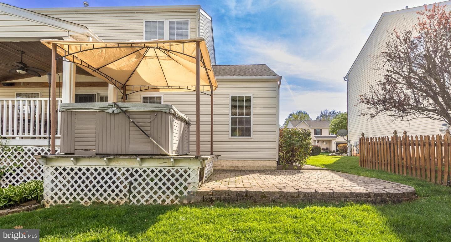 588 Felix Court photo 37