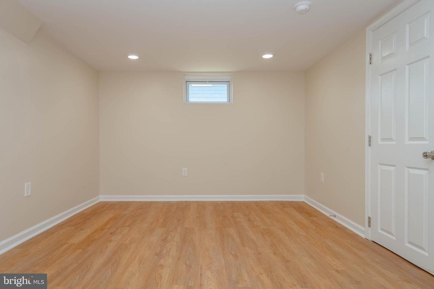 708 Webb Street photo 31