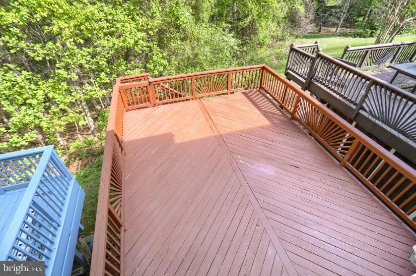 640 Nanticoke Court photo 29