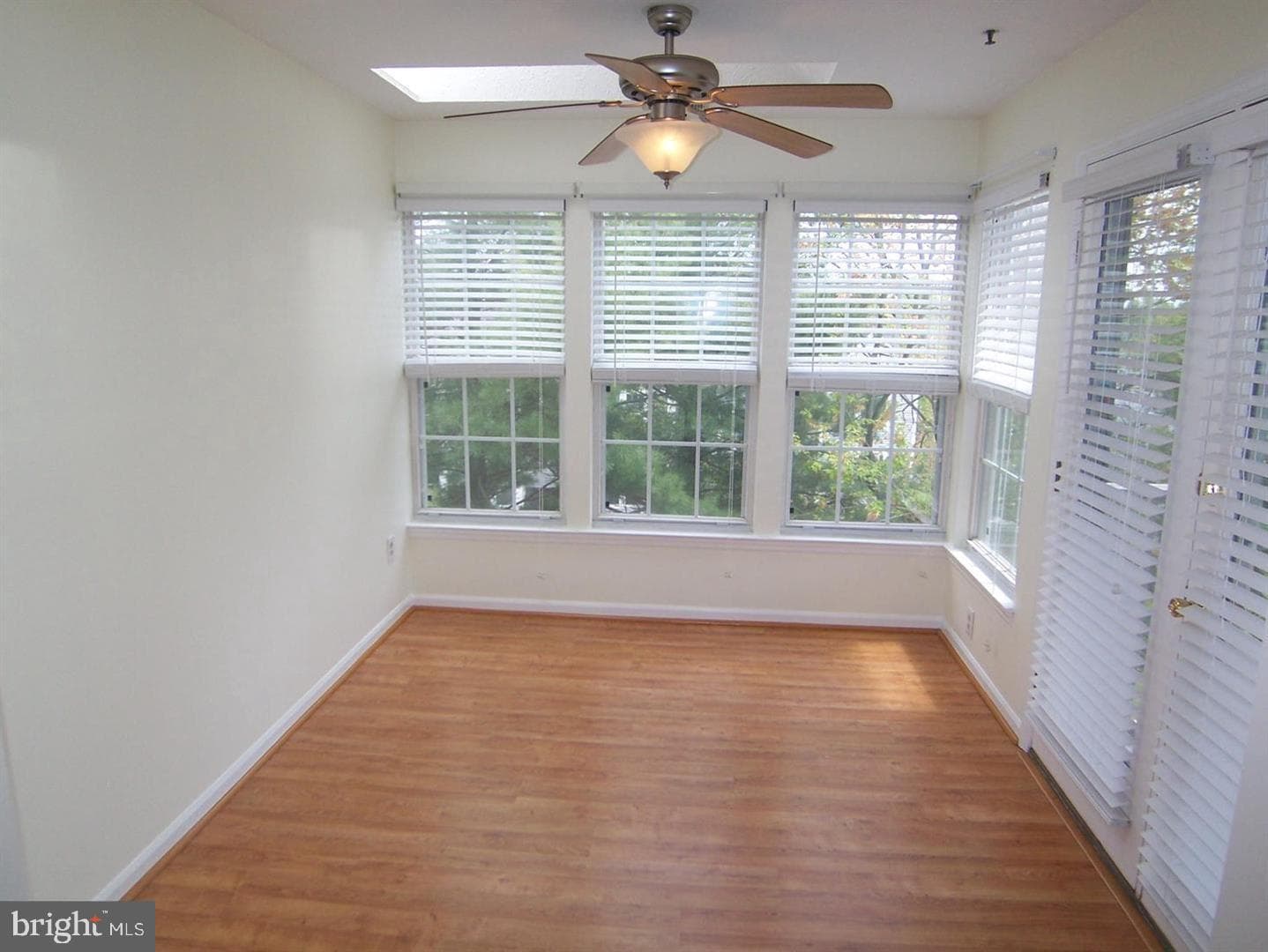 1403 Sage Lane #l photo 4