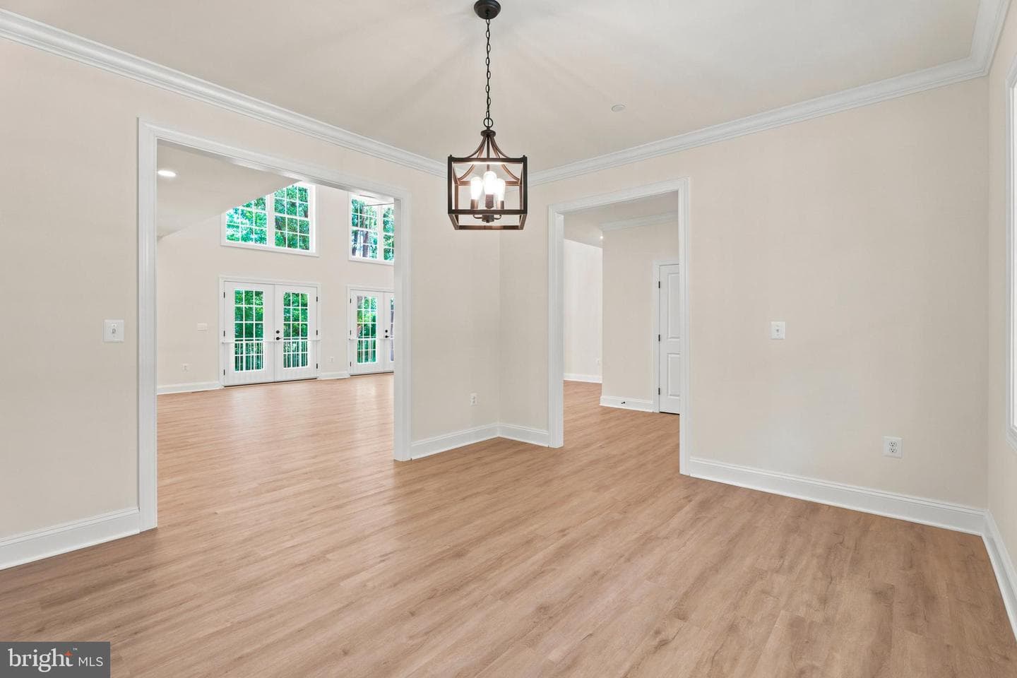 703 Fountain Green Rd N photo 16