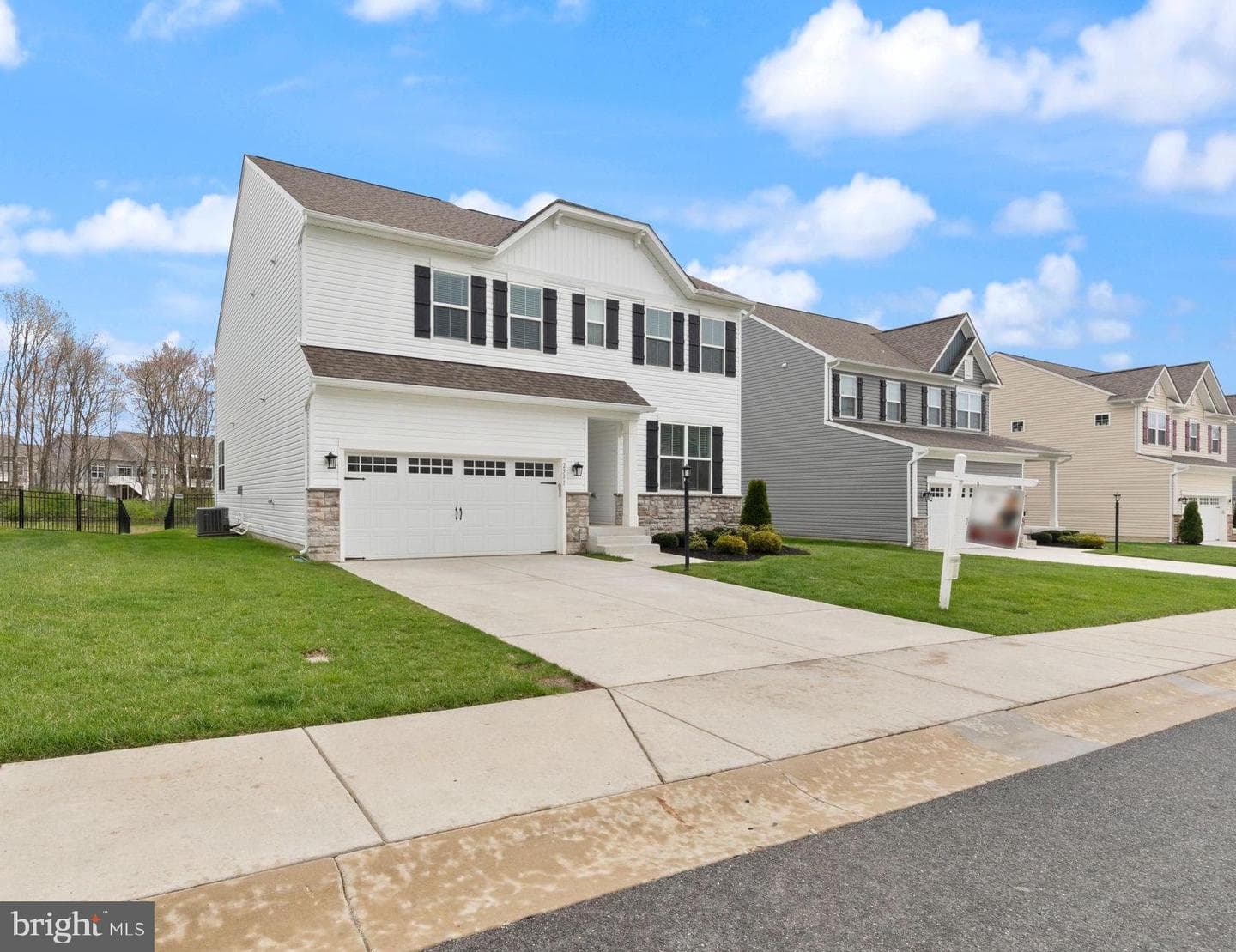 2511 Easy Street
