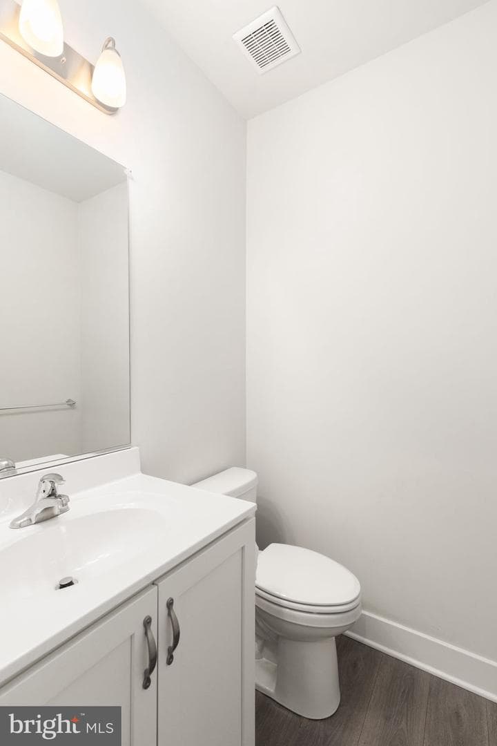 2511 Easy Street photo 10