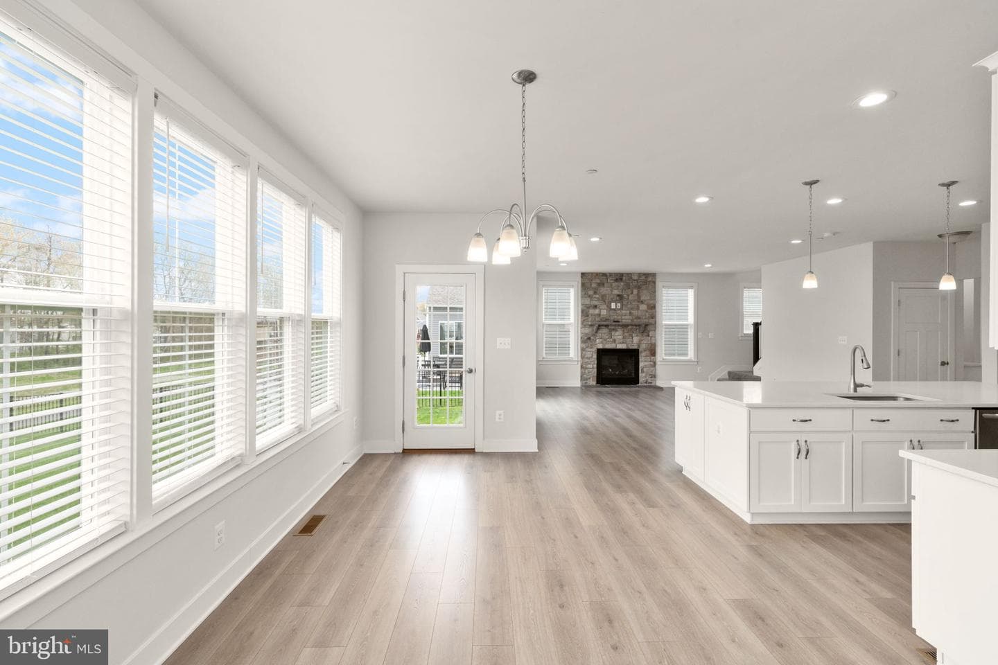 2511 Easy Street photo 11