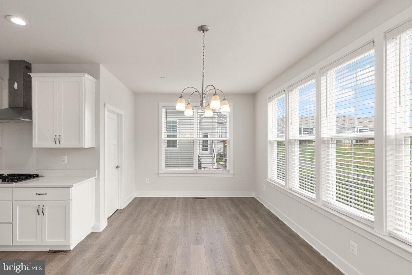 2511 Easy Street photo 12