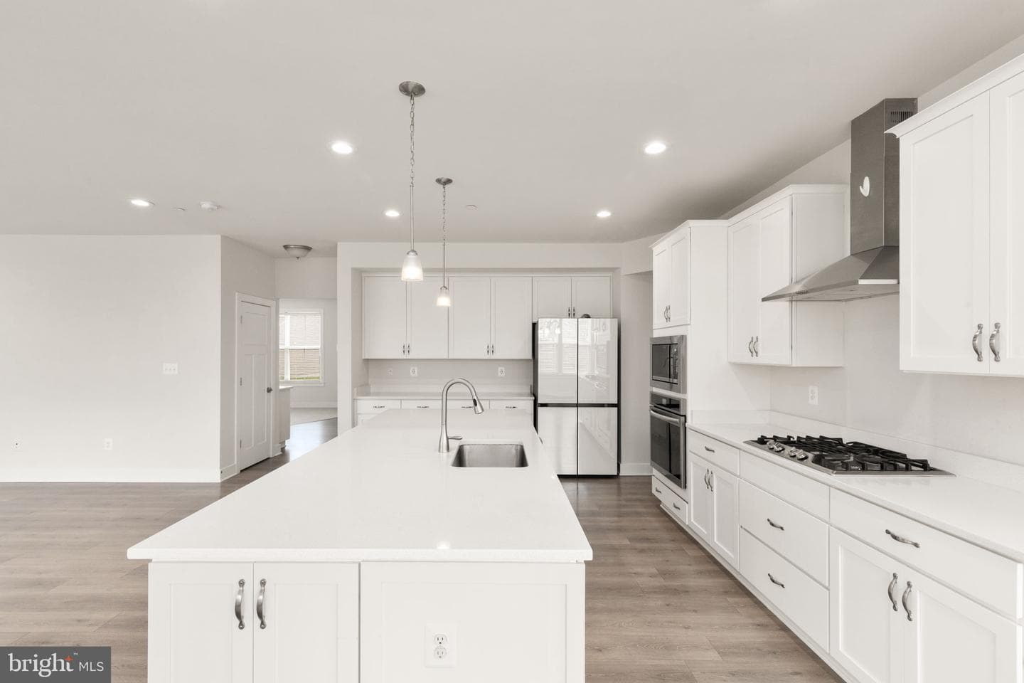 2511 Easy Street photo 7