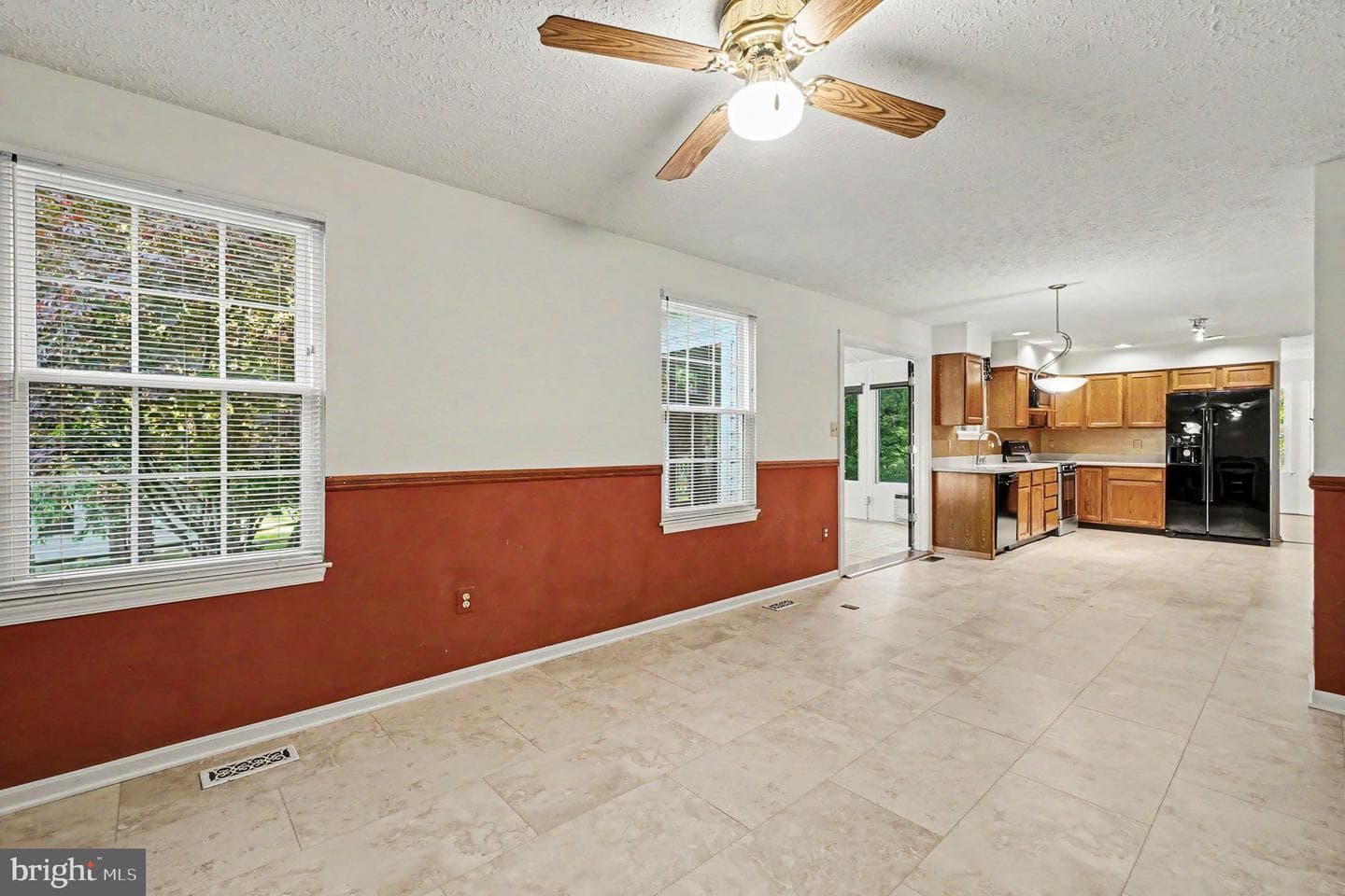 918 Deer Court photo 11