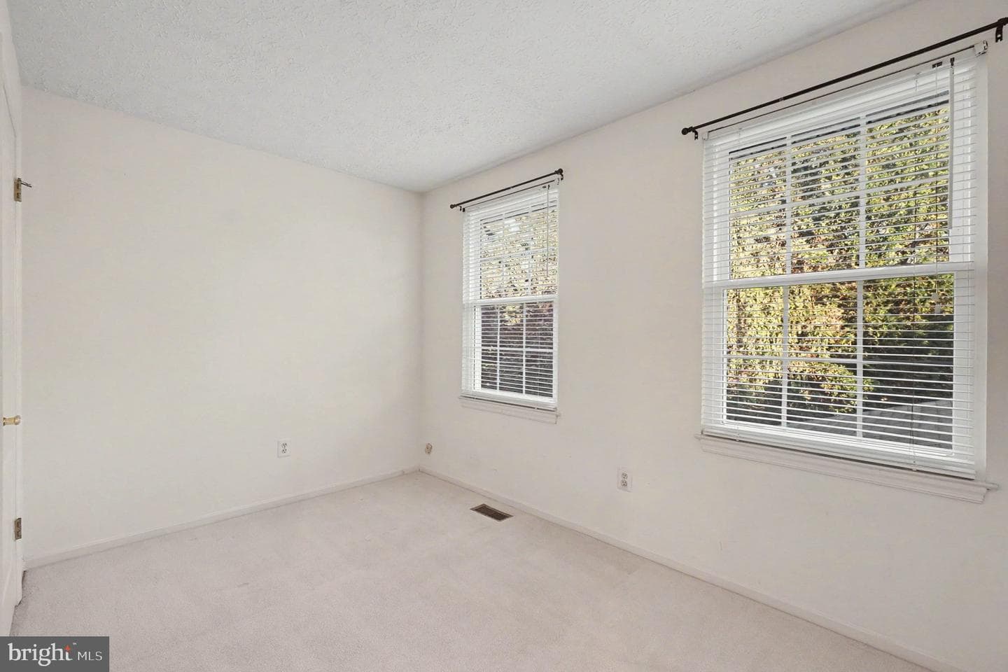 918 Deer Court photo 20