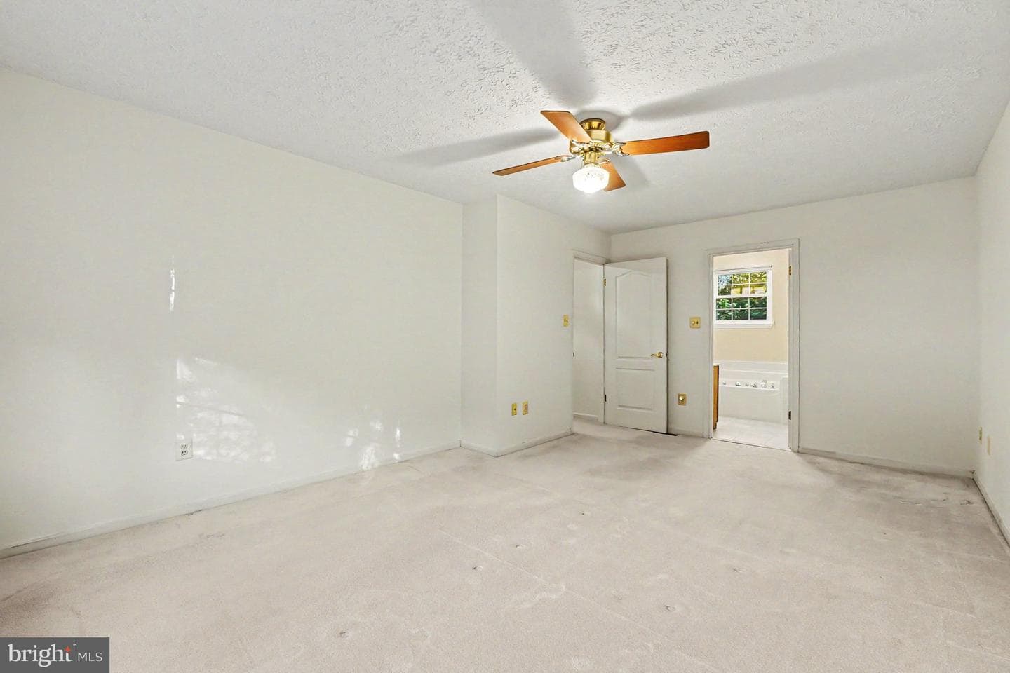918 Deer Court photo 23