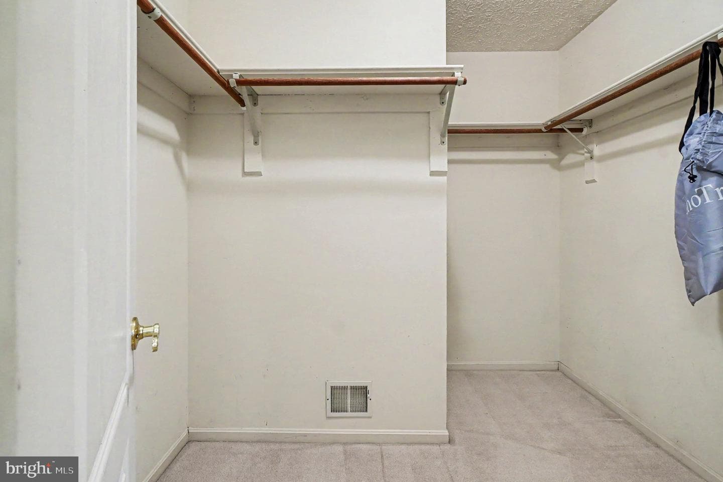 918 Deer Court photo 30
