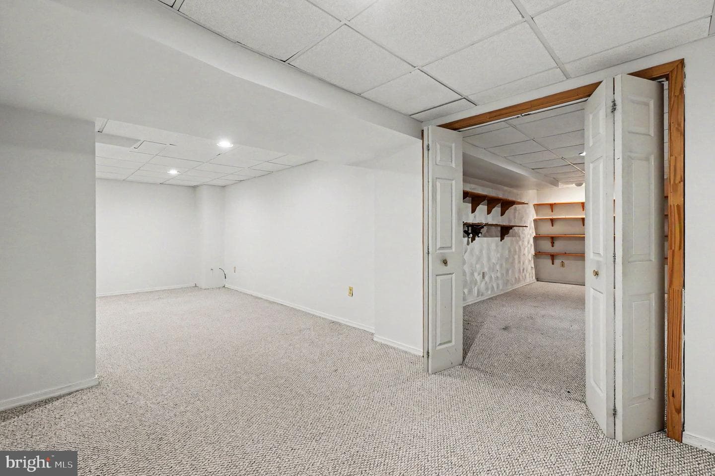 918 Deer Court photo 33