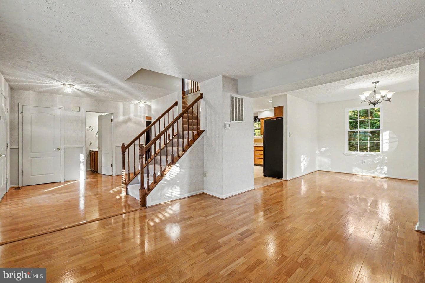 918 Deer Court photo 6