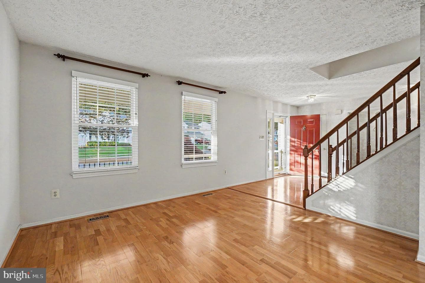 918 Deer Court photo 7