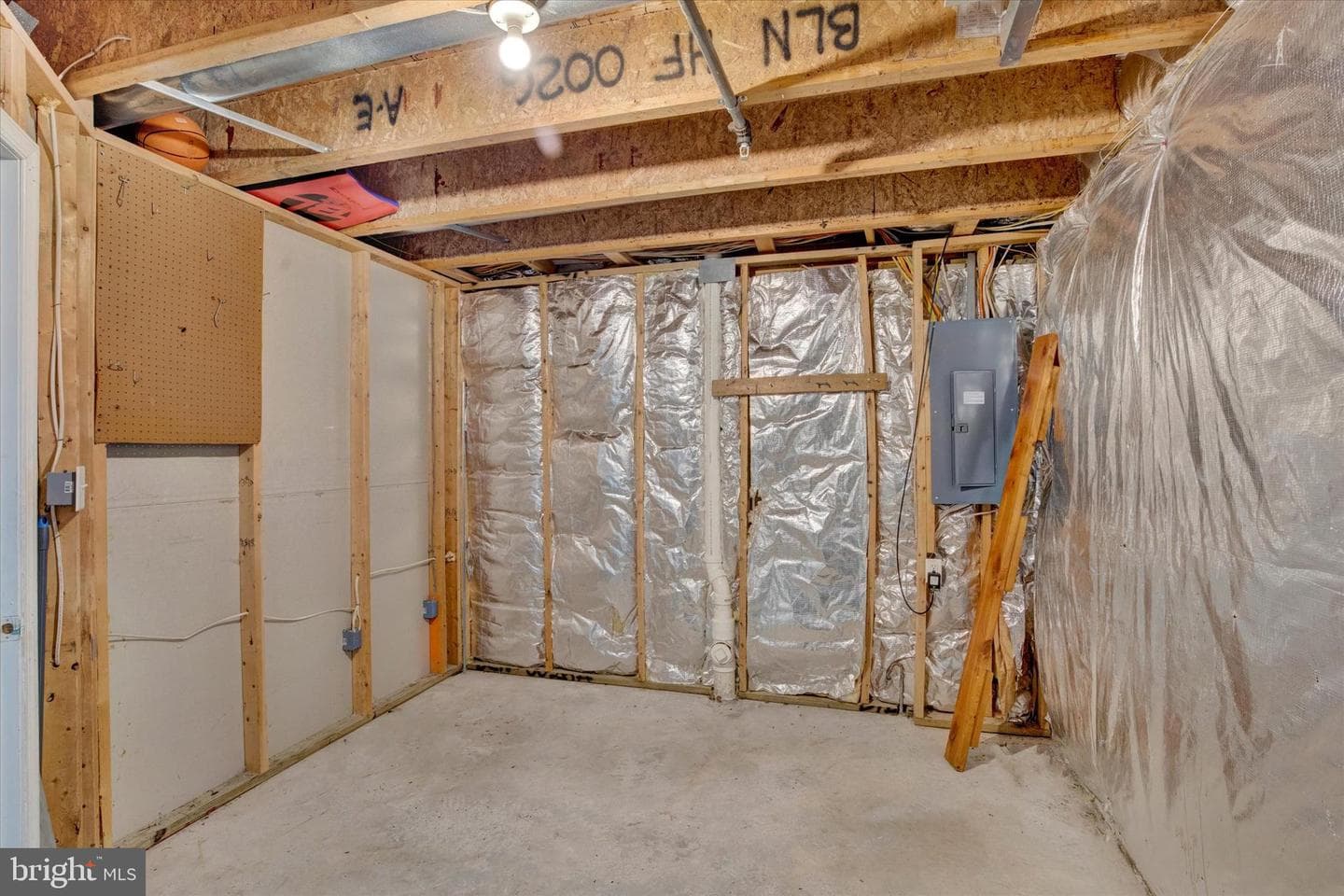 1351 Lewis Lane photo 22
