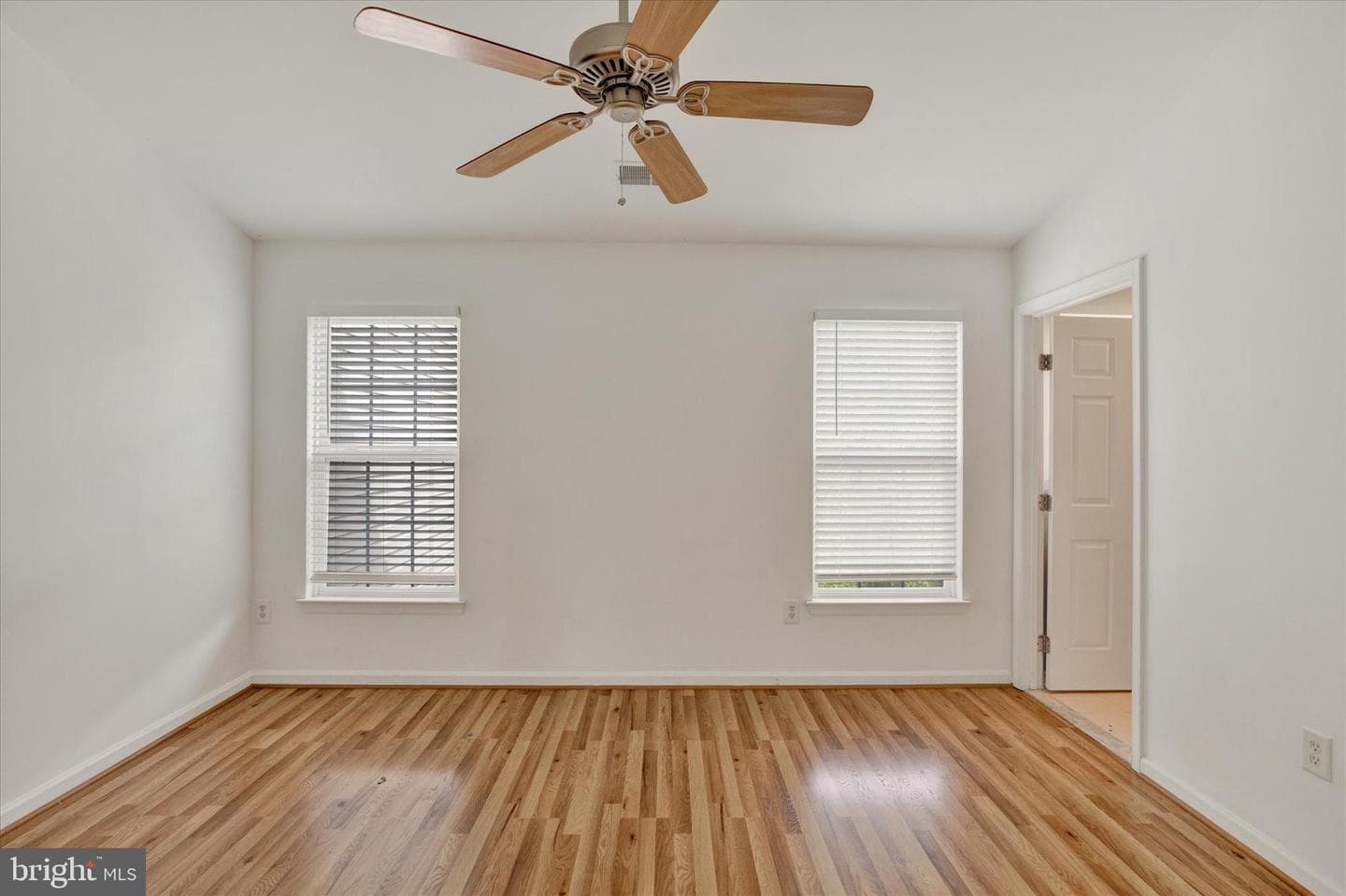 1351 Lewis Lane photo 9