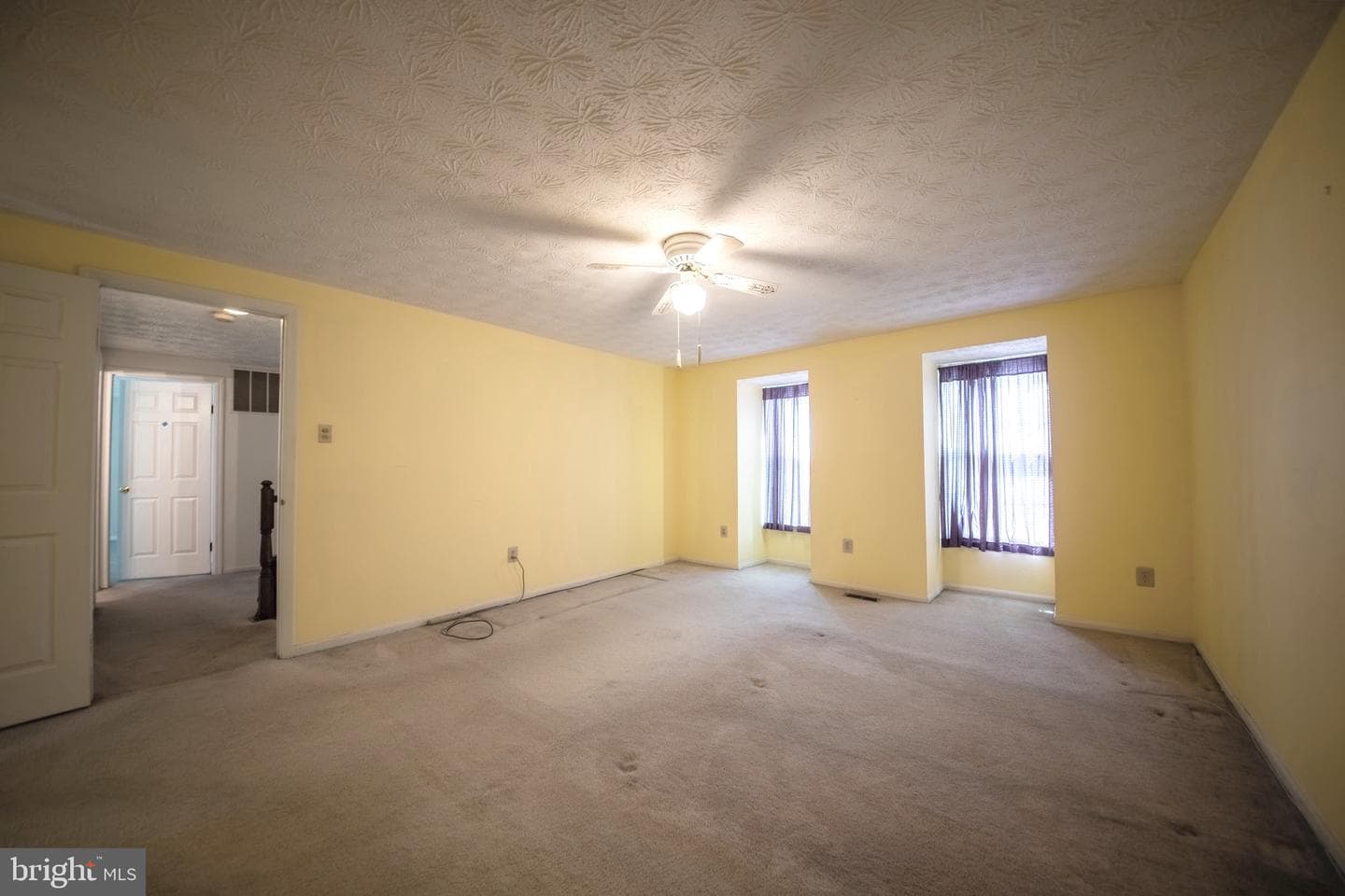 357 Regal Drive photo 32