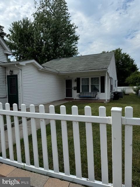 561 Pennington Ave photo 1