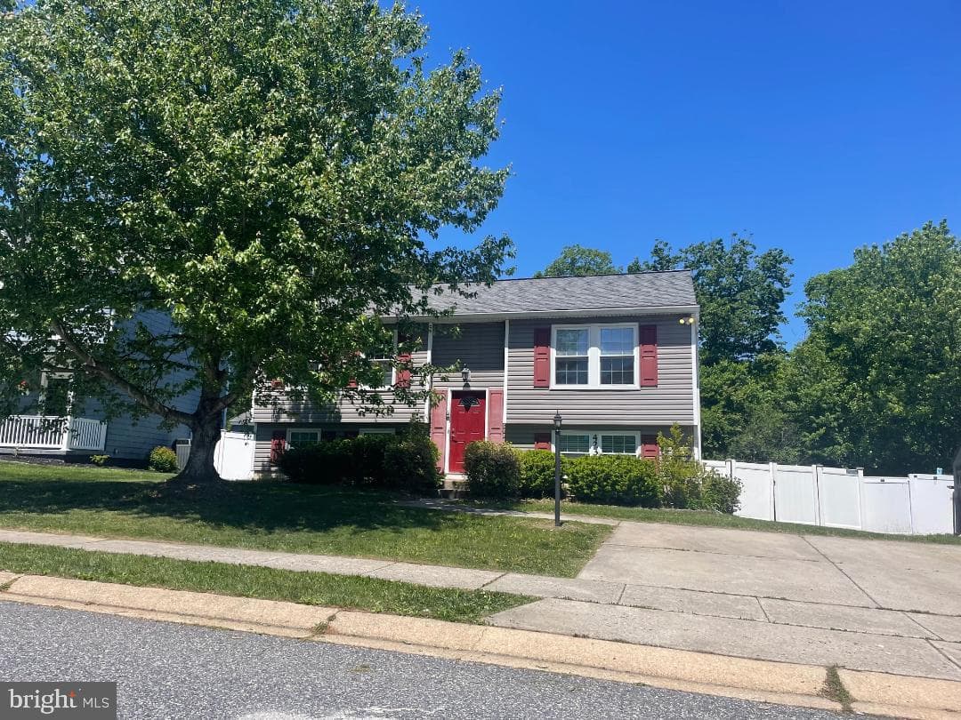 4231 Greys Run Circle photo 1