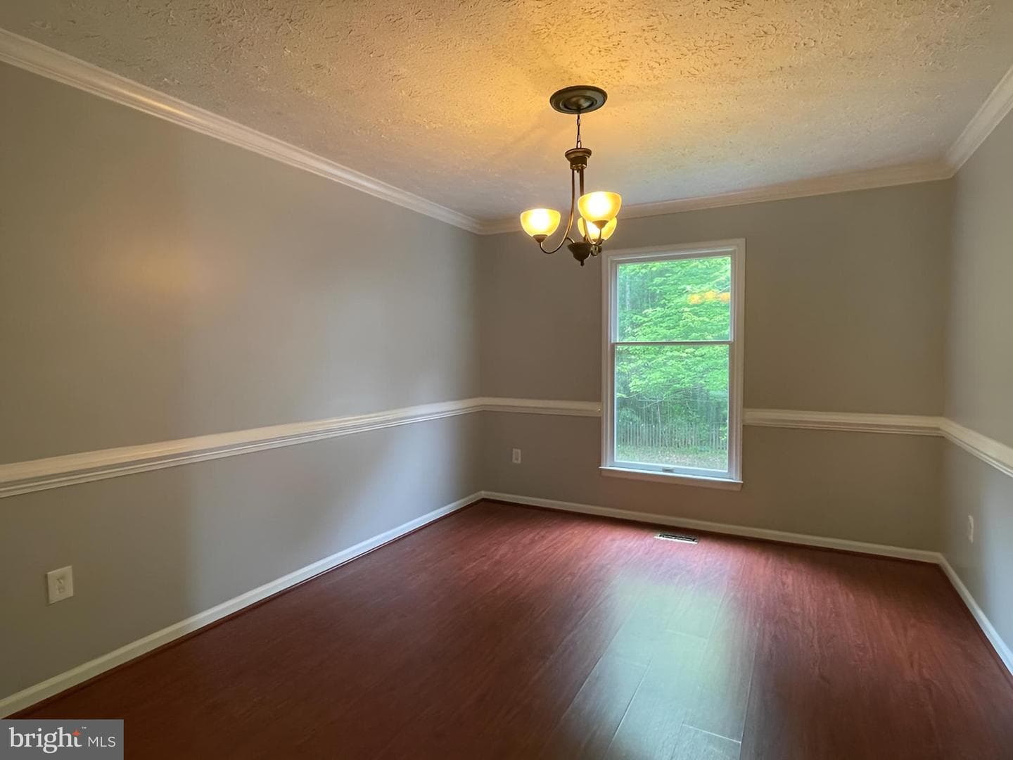 413 Grasmere Drive photo 4