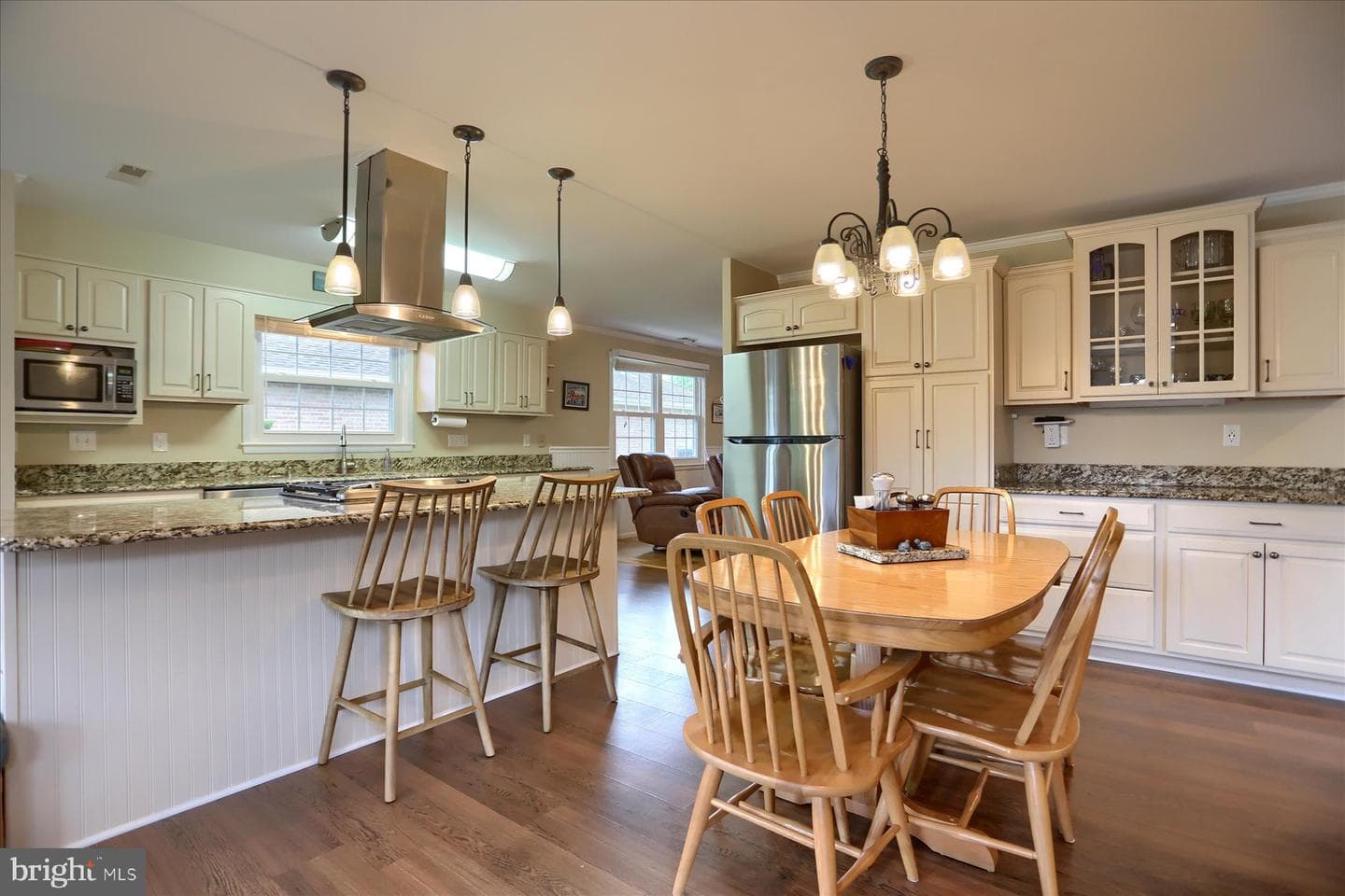 24 Neptune Drive photo 20