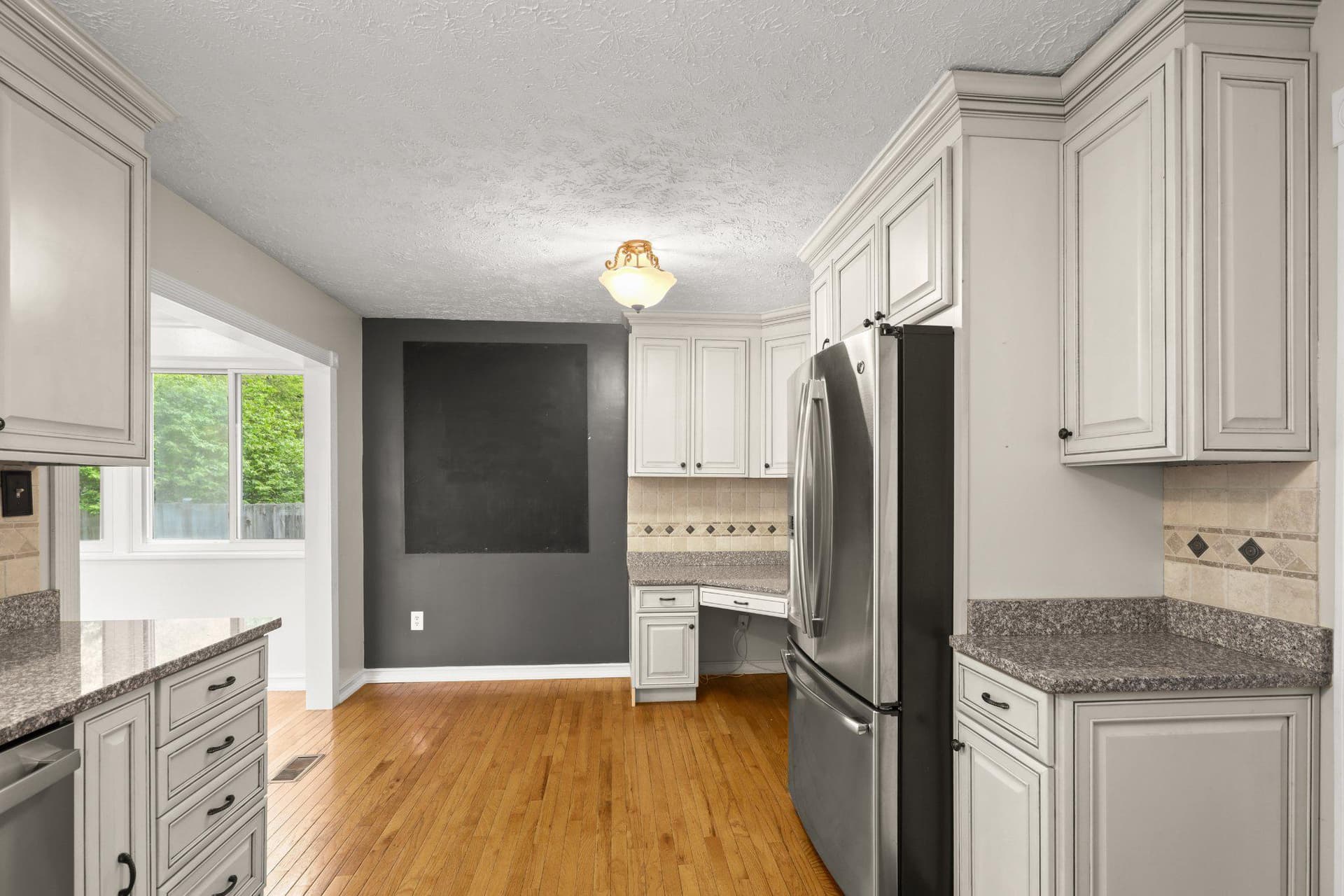 3132 Laurel View Drive photo 8