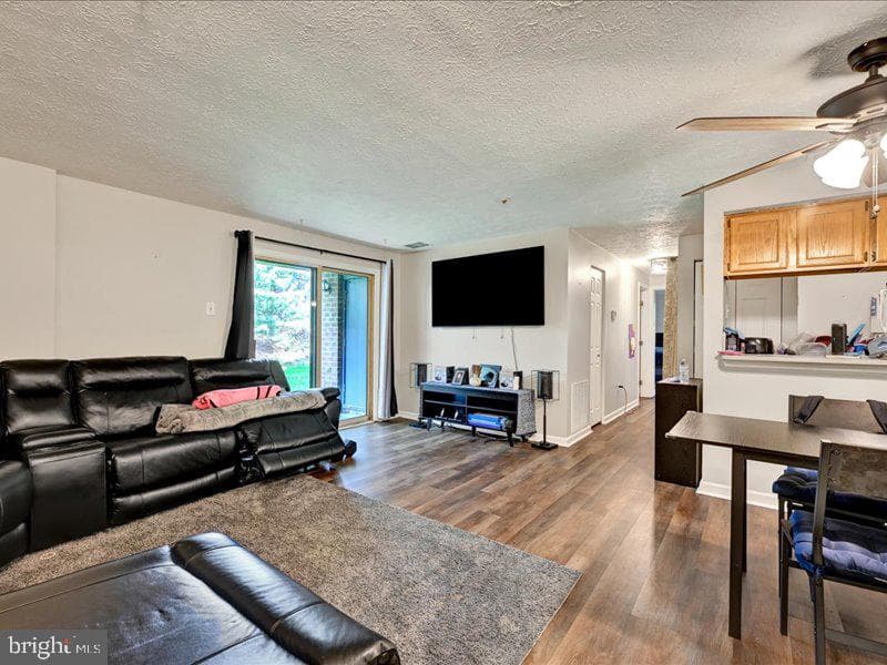 209 Oak Leaf Circle #209-C photo 3