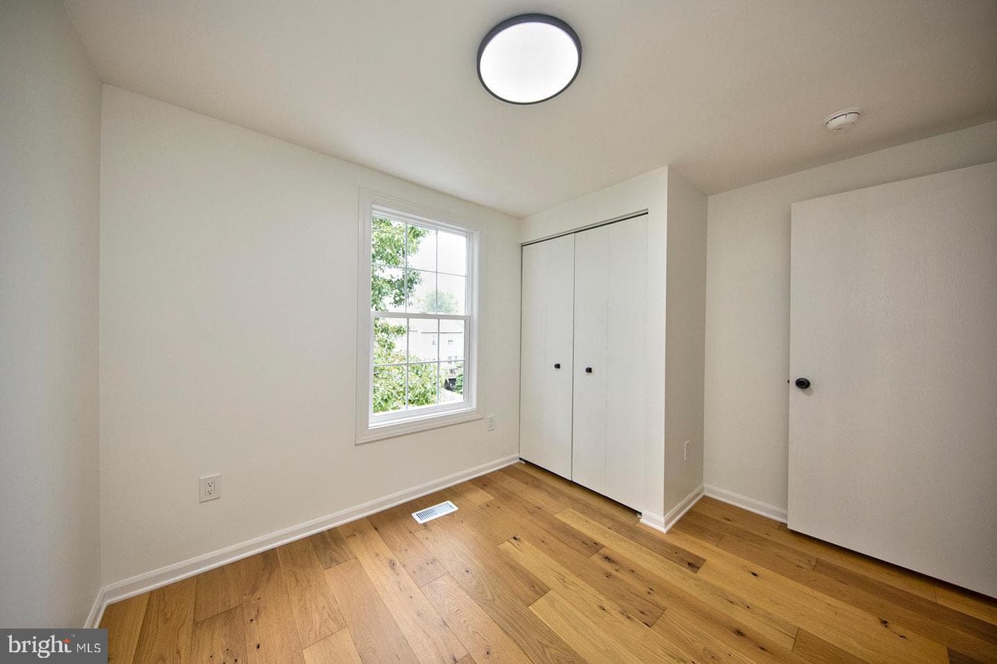 342 Logan Court photo 20