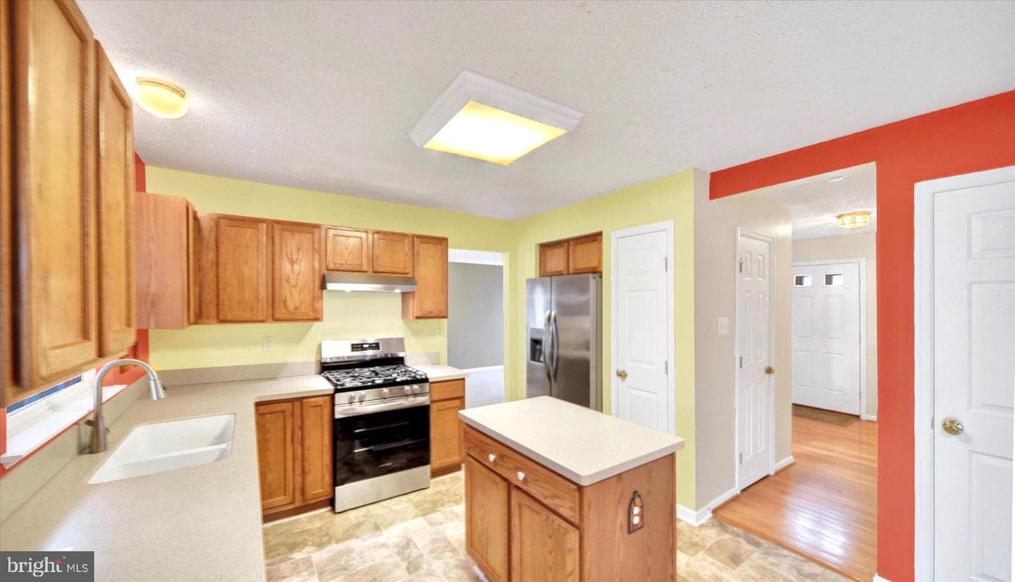 100 Grace Manor Drive photo 22