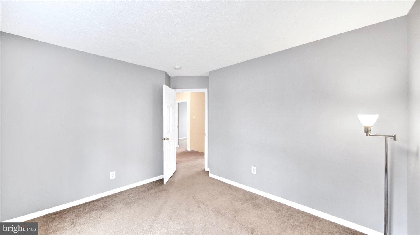 100 Grace Manor Drive photo 34