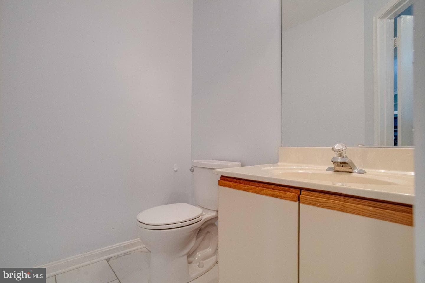 1143 Robin Hill Court photo 4