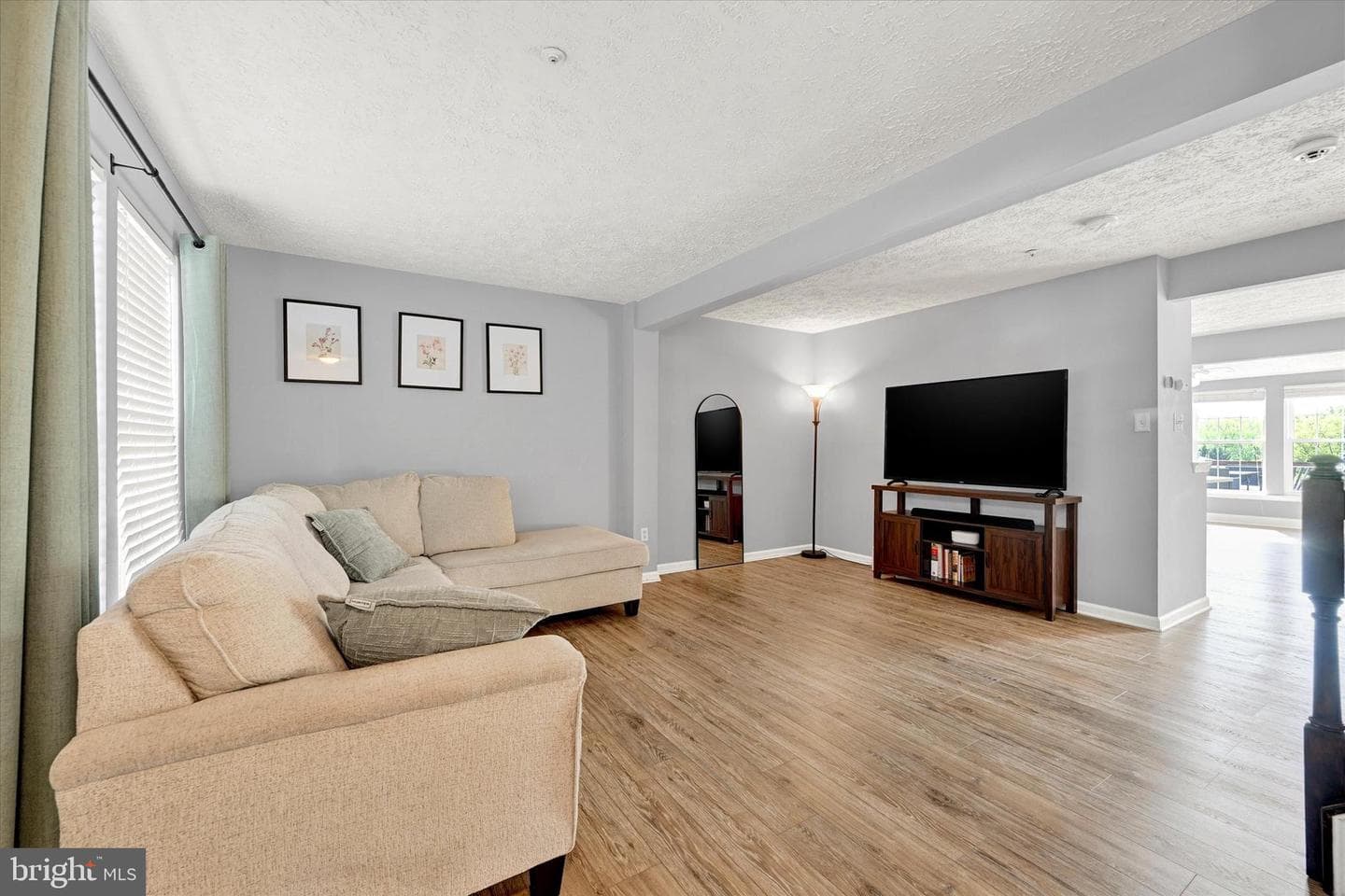 402 Macintosh Circle photo 4