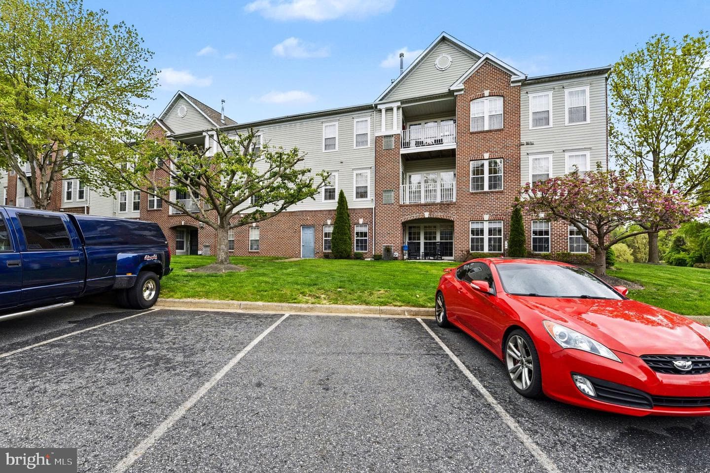 111 Sunshine Court #f, Forest Hill