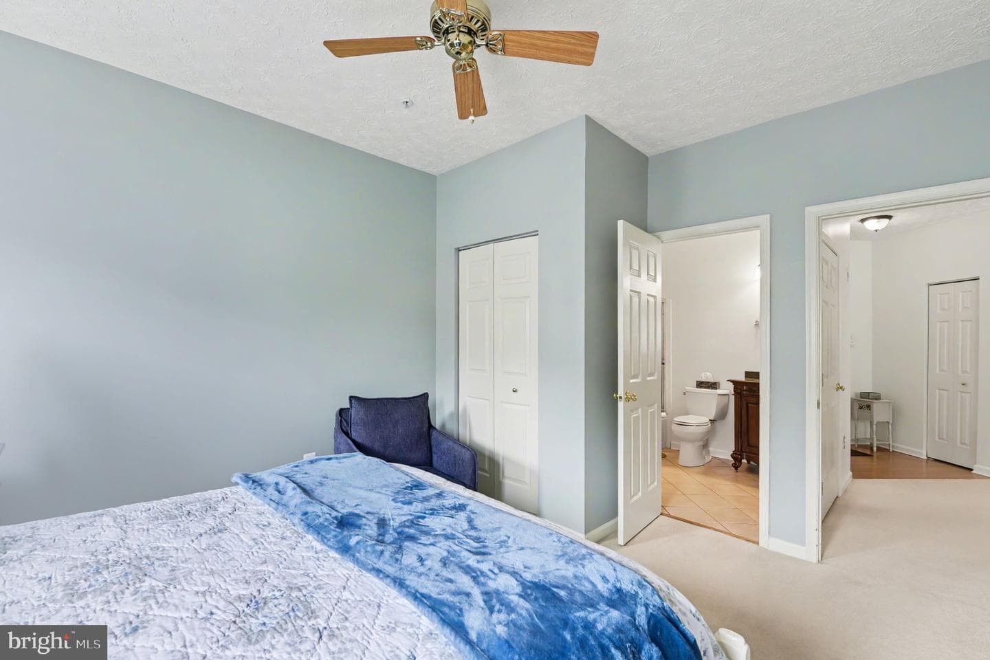111 Sunshine Ct # F photo 23