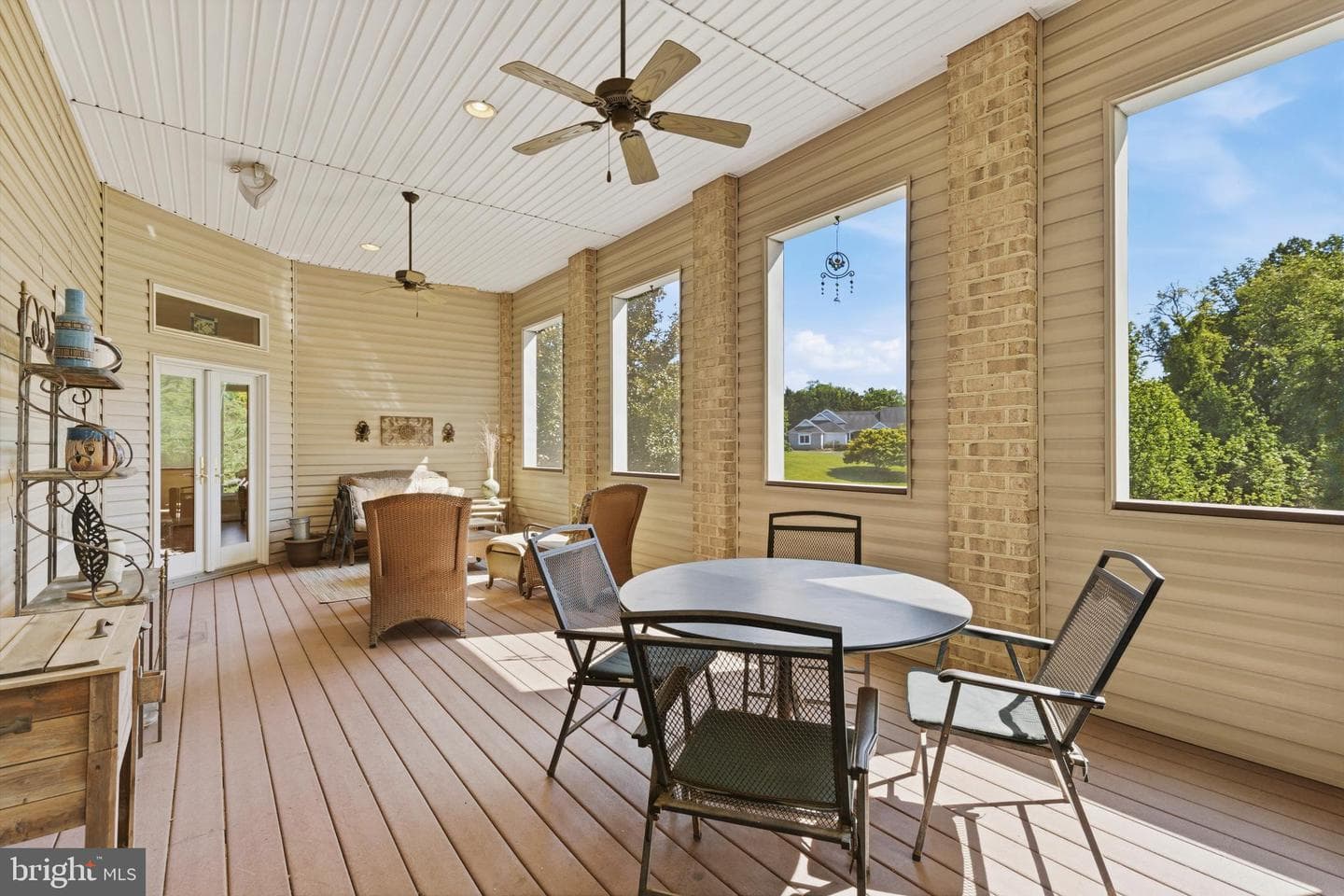 1809 Sparks Drive photo 23