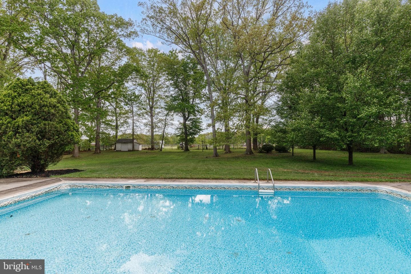 2311 Beverly Drive photo 10
