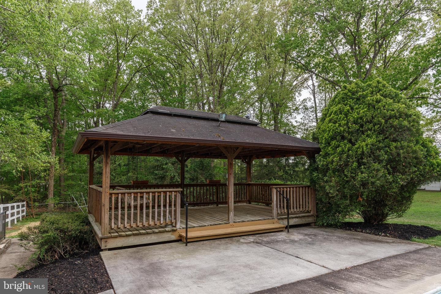2311 Beverly Drive photo 6