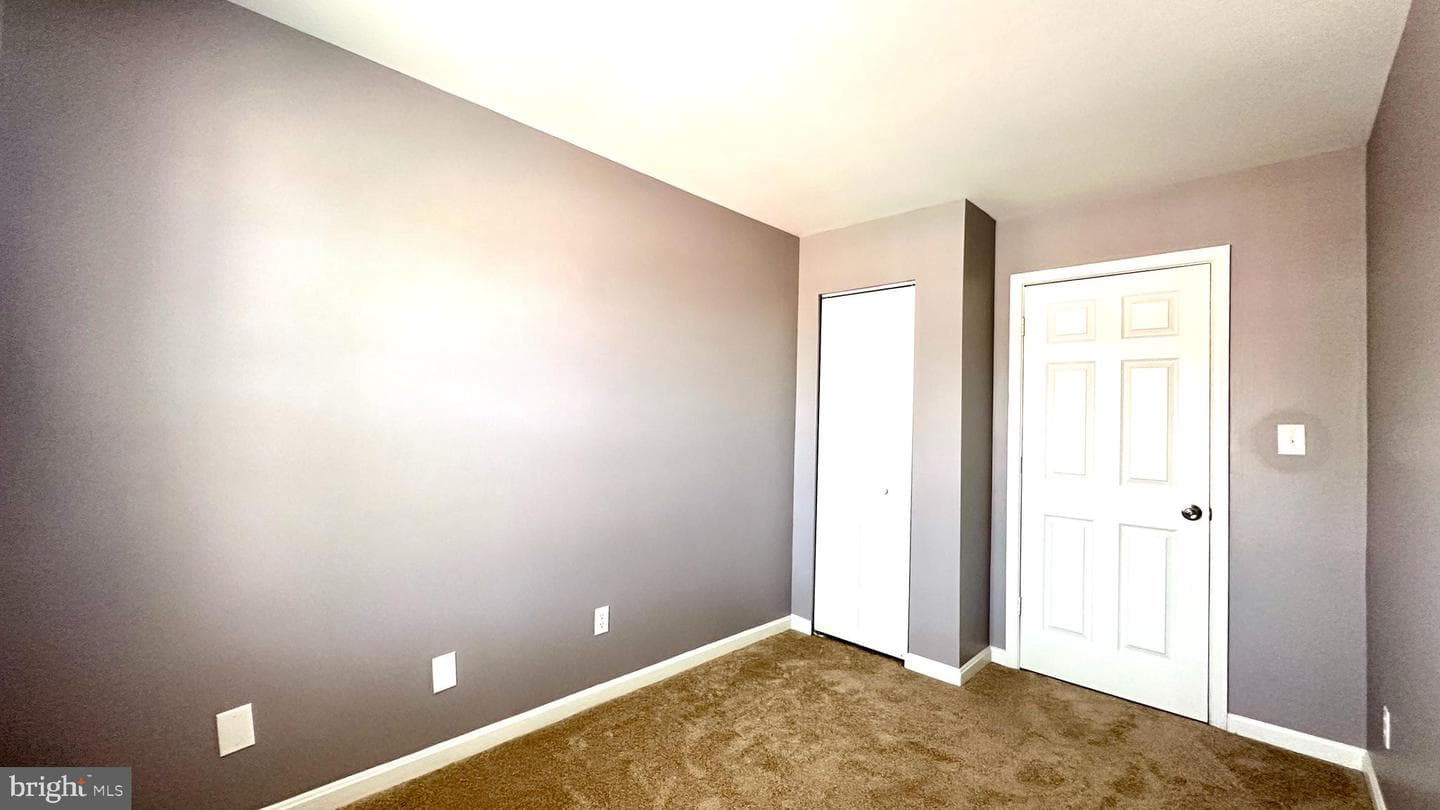 704 Saint Peters Court photo 17