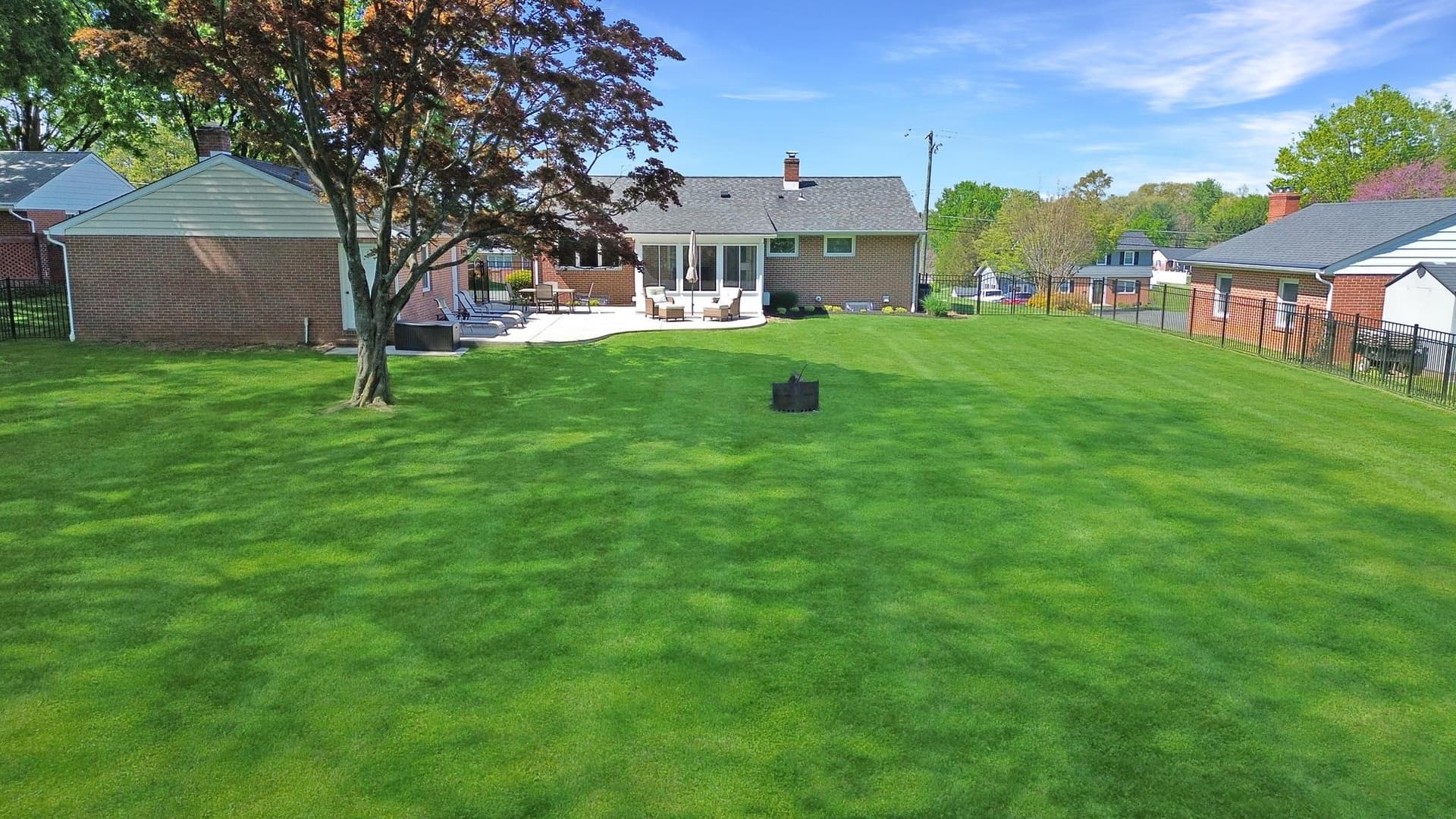 407 Plumtree Road photo 31