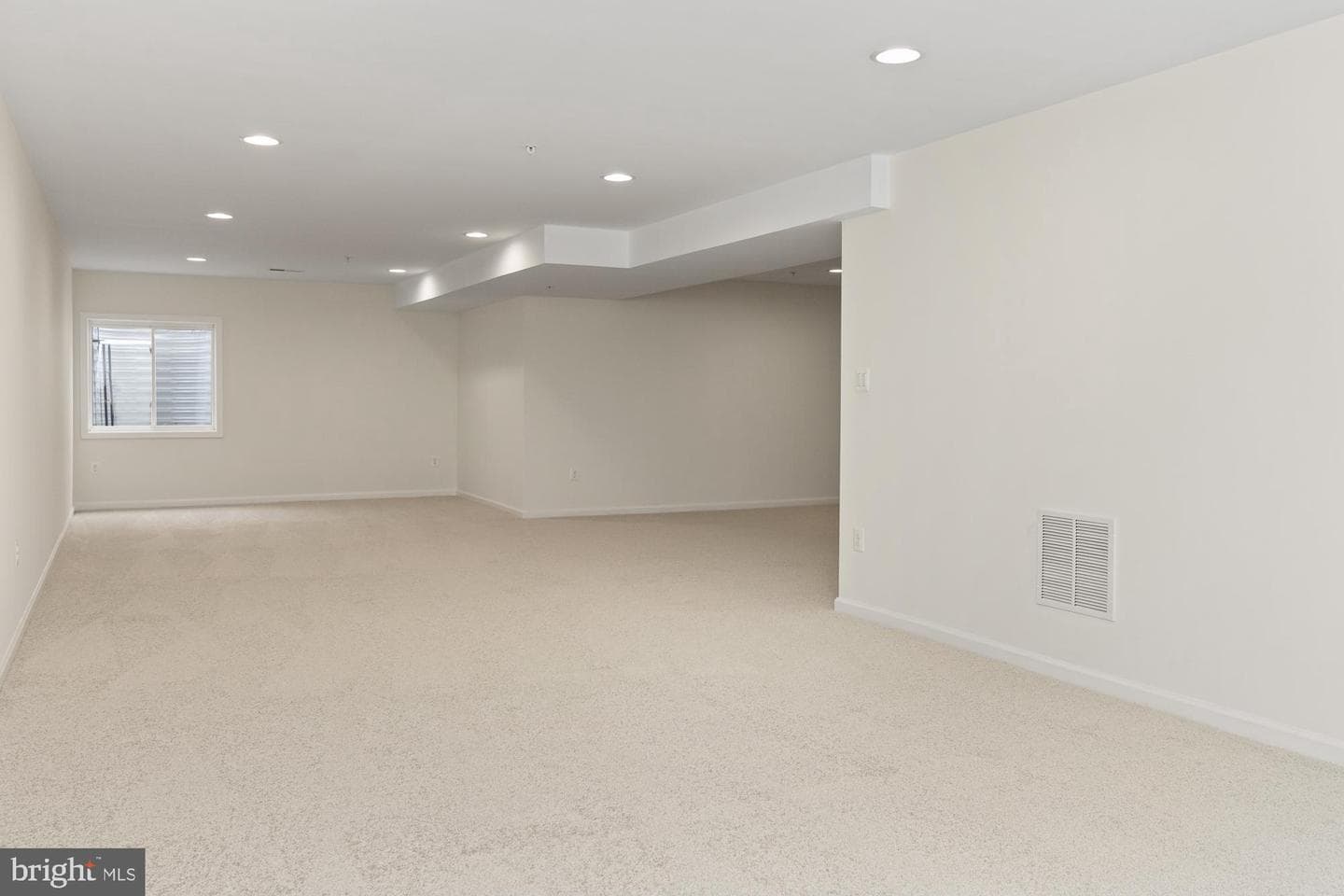331 Tufton Circle photo 39