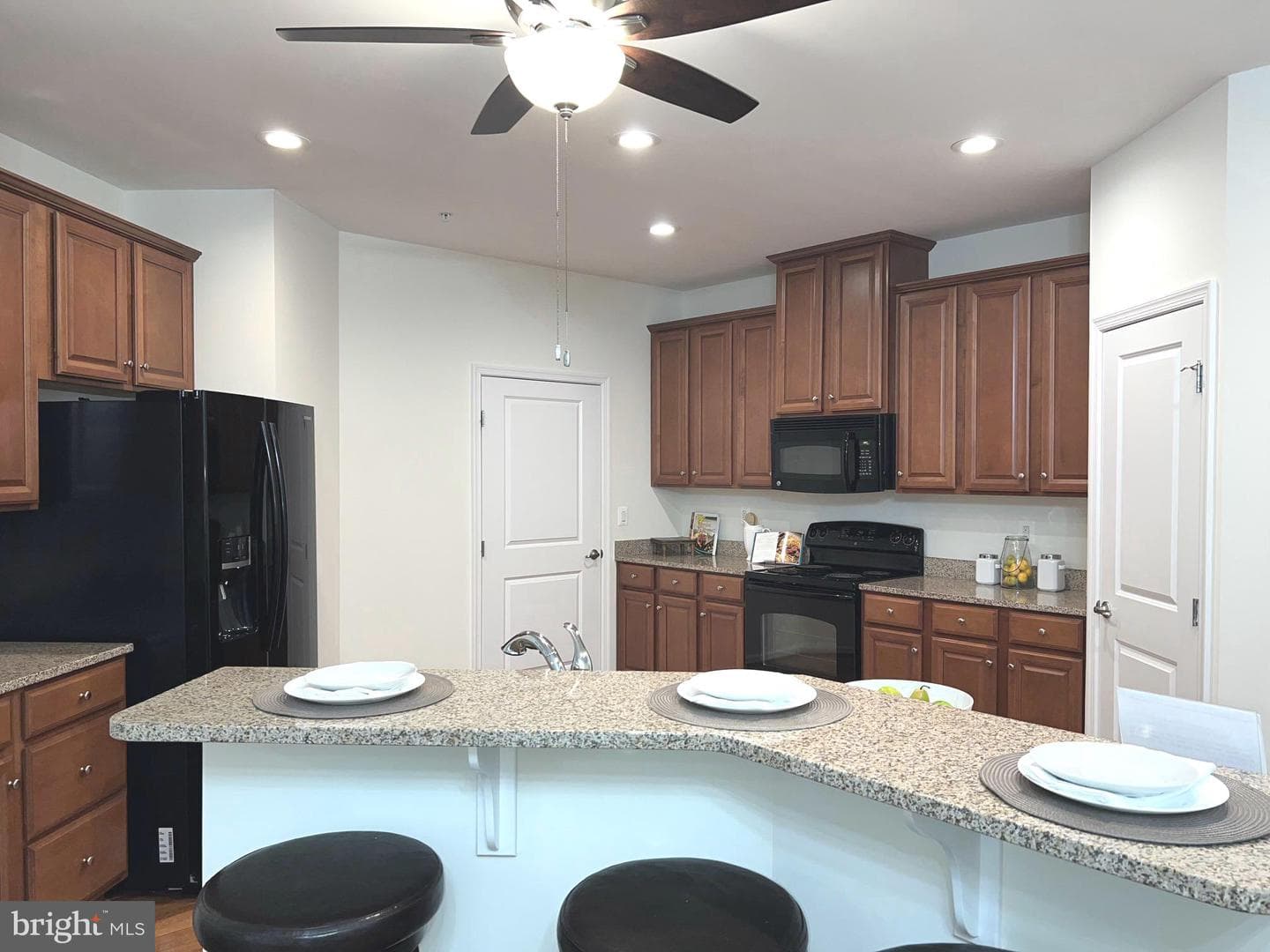 331 Tufton Circle photo 7