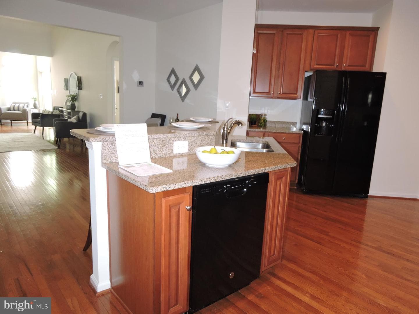 331 Tufton Circle photo 9