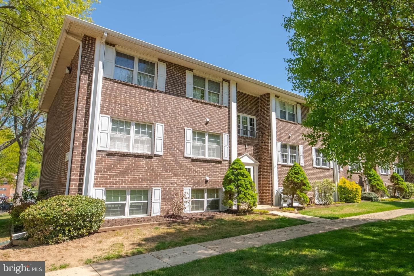 211 Crocker Drive #211-B