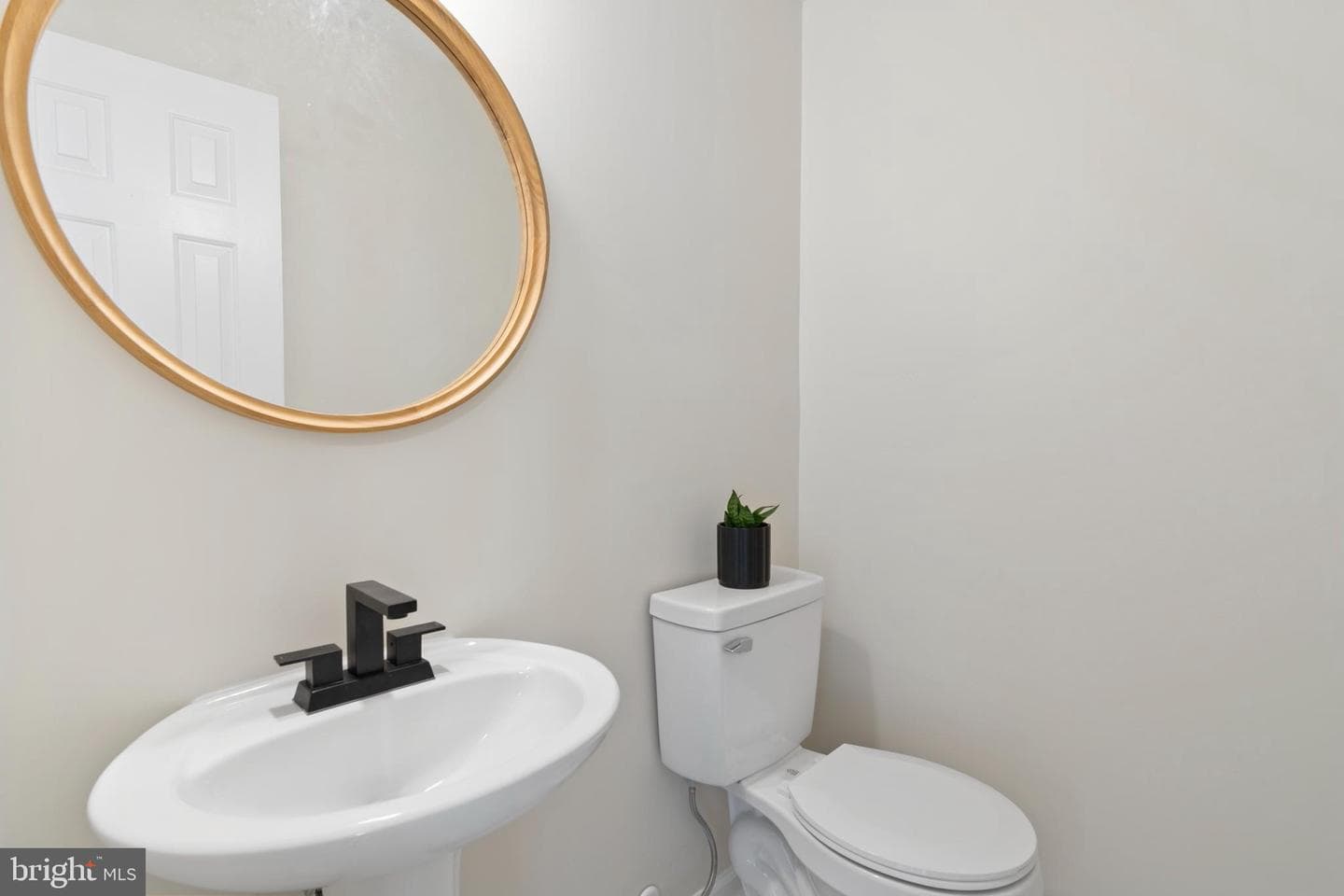238 Leastone Lane photo 12