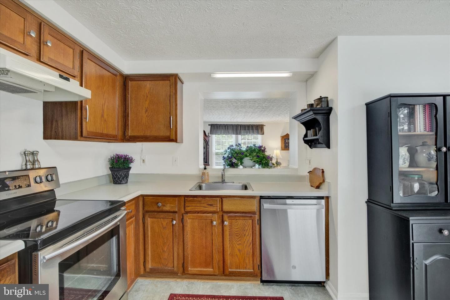 1717 Chesterfield Square photo 9