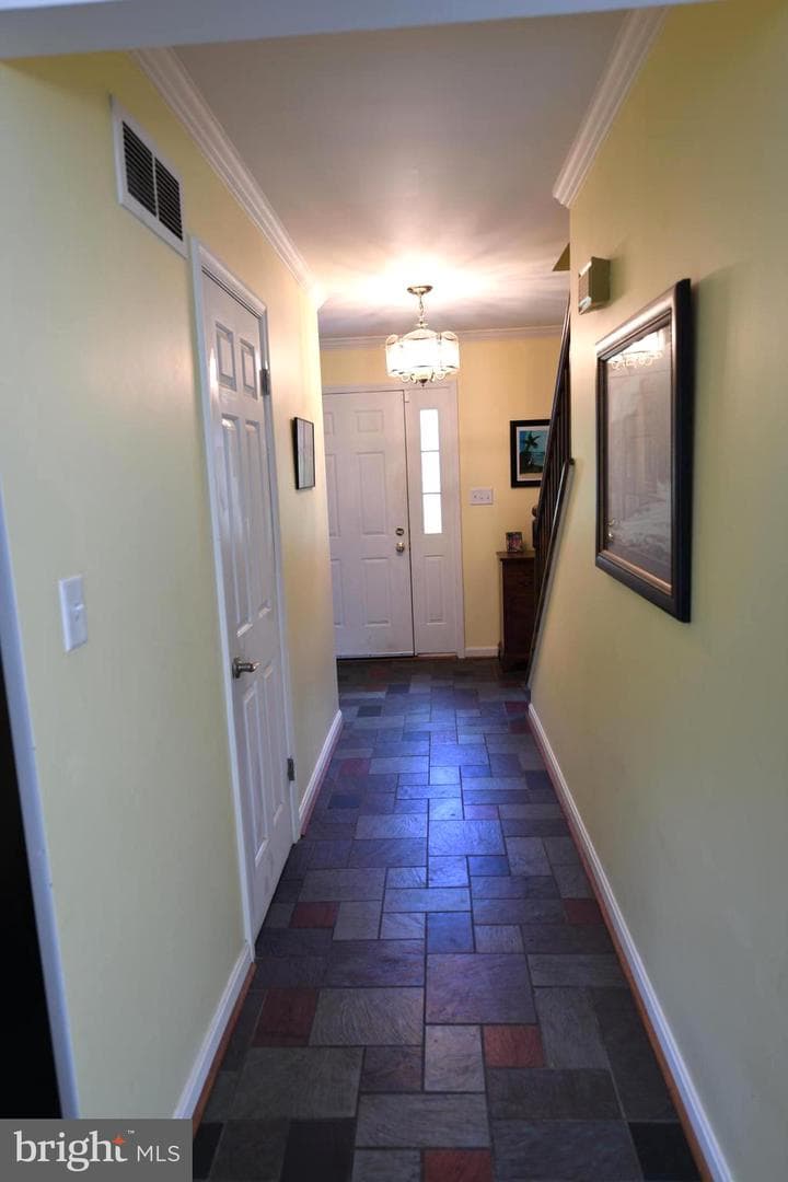305 Rolling Knoll Drive photo 3