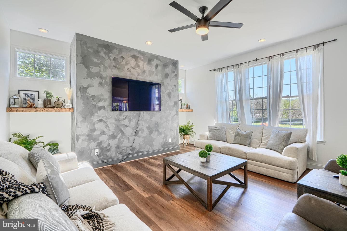 208 Christopher Road photo 29