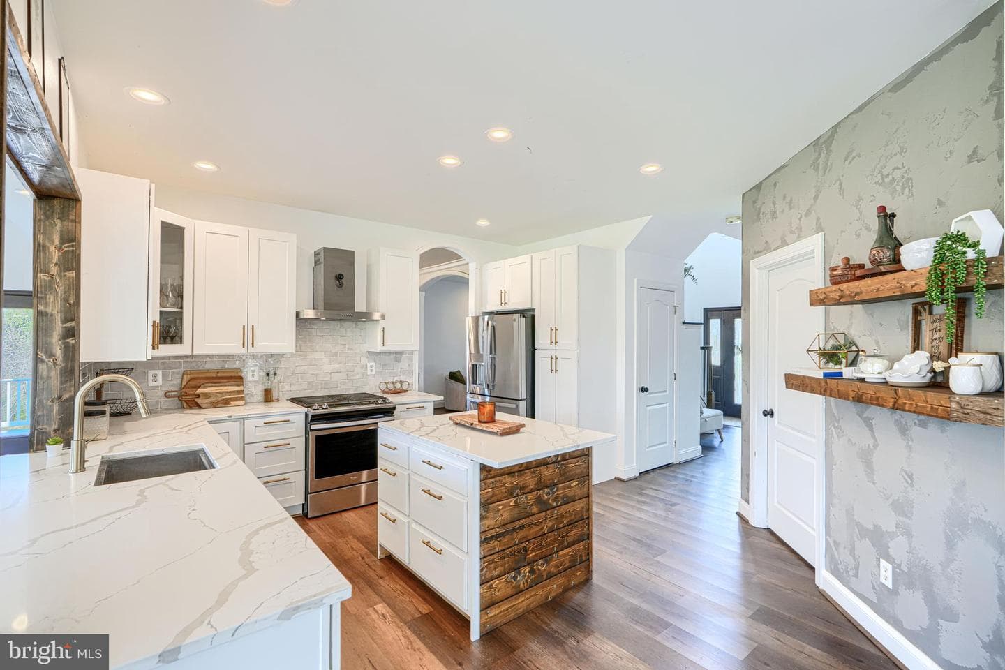 208 Christopher Road photo 33