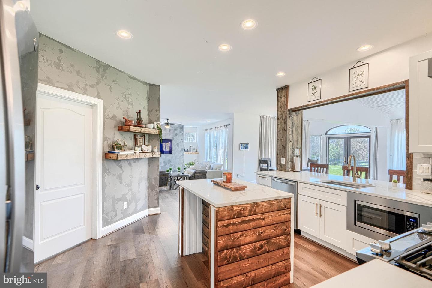 208 Christopher Road photo 38