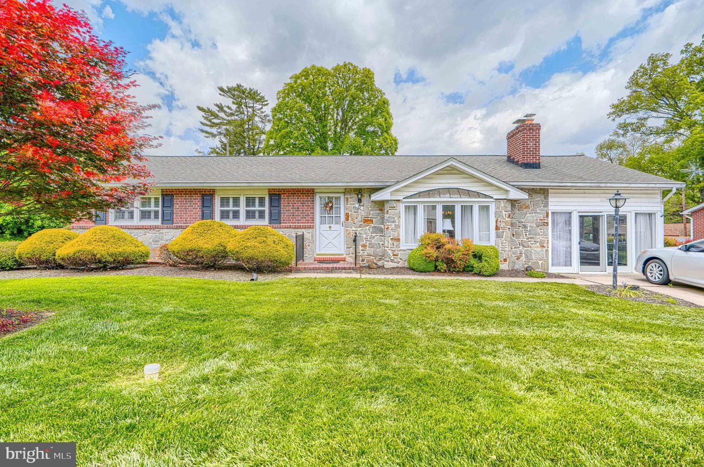 13 Hunter Drive photo 2